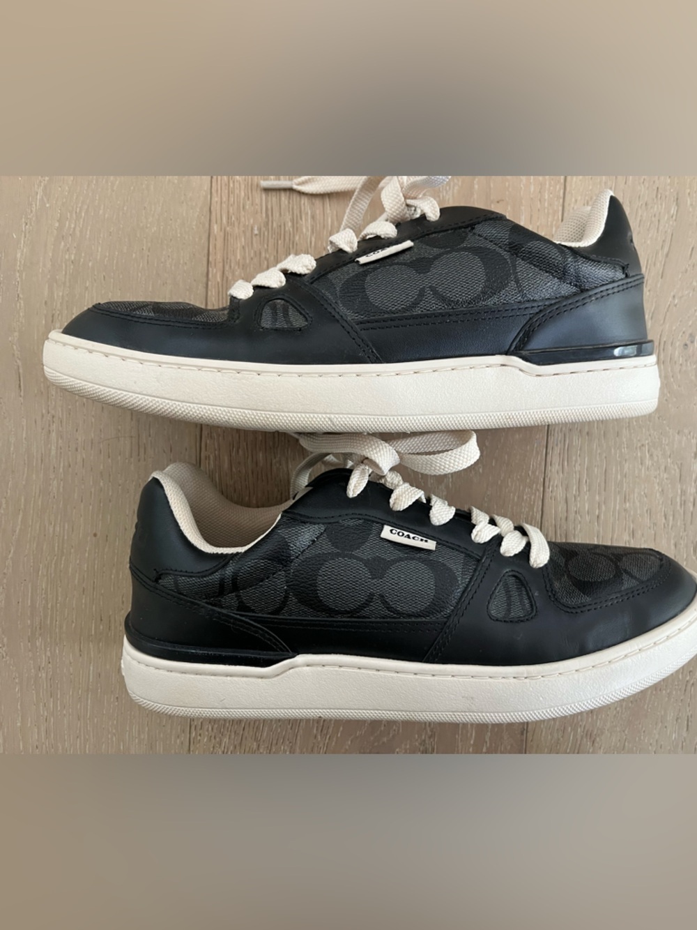 Coach Men’s Clip Court Low Top Sneakers in Black Logo Canvas and Leather Sz 9